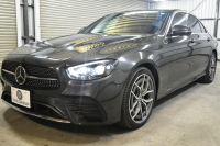 メルセデスベンツ Eクラス E200 ｽﾎﾟｰﾂ ｴｸｽｸﾙｰｼﾌﾞAMGﾗｲﾝｲﾝﾃﾘｱP ﾚｰﾀﾞｰｾｰﾌﾃｨP 後期型 ﾊﾟﾉﾗﾏｻﾝﾙｰﾌ ﾌﾞﾙﾒS MEｺﾈｸﾄ 全席ﾋｰﾀｰ黒革 ﾃﾞｨｽﾄﾛ BSM Lﾁｪﾝｼﾞ AMGｴｱﾛ19AW ｷｰﾚｽGO ﾊﾟｰｸﾄﾛ HUD  ﾏﾙﾁｶﾗｰｱﾝﾋﾞｴﾝﾄ 対話式ﾅﾋﾞ 360ｶﾒﾗ 2年保証