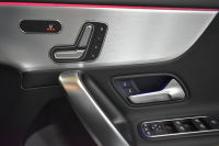 メルセデスベンツ Aクラス A180 Edition1 ﾚｰﾀﾞｰSP 限定150台 MEｺﾈｸﾄ MBUXｼｽﾃﾑ Edition1専用内装 ﾃﾞｨｽﾄﾛ BSM Lﾁｪﾝｼﾞ AMGｴｱﾛ19AW ﾏﾙﾁLED ｷｰGO PTS HUD 10.25ｲﾝﾁｺｯｸﾋﾟｯﾄﾃﾞｨｽﾌﾟﾚｲ 対話式ﾅﾋﾞTV 360ｶﾒﾗ 2年保証