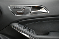 メルセデスベンツ GLA GLA250 4ﾏﾁｯｸ ﾚｻﾞｰｴｸｽｸﾙｰｼﾌﾞ ﾊﾞﾘｭｰPﾌﾟﾗｽ ﾚｰﾀﾞｰSP ﾋｰﾀｰ黒革 ﾃﾞｨｽﾄﾛﾆｯｸﾌﾟﾗｽ ﾌﾞﾗｲﾝﾄﾞｽﾎﾟｯﾄ  電動Rｹﾞｰﾄ ﾊﾟｰｸﾄﾛ harman/kardon ｷｾﾉﾝ 地ﾃﾞｼﾞBｶﾒﾗ 2年保証