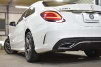 メルセデスベンツ Cクラス C220d ﾛｰﾚｳｽED 特別仕様 ｽﾎﾟｰﾂ+P ﾚｰﾀﾞｰｾｰﾌﾃｨP 後期 1ｵｰﾅｰ 194馬力 燃費18.9km MEｺﾈｸﾄ 9速 ﾋｰﾀｰ黒革 ﾌｯﾄﾄﾗﾝｸ HUD ﾃﾞｨｽﾄﾛ BSM Lﾁｪﾝｼﾞ 誤発進 AMGｴｱﾛ18AW ｷｰﾚｽGO ﾊﾟｰｸﾄﾛ LEDﾍｯﾄﾞﾗｲﾄ ﾏﾙﾁｱﾝﾋﾞｴﾝﾄ 地ﾃﾞｼﾞﾅﾋﾞ360ｶﾒﾗ 2年保証