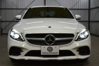 メルセデスベンツ Cクラス C220d ﾛｰﾚｳｽED 特別仕様 ｽﾎﾟｰﾂ+P ﾚｰﾀﾞｰｾｰﾌﾃｨP 後期 1ｵｰﾅｰ 194馬力 燃費18.9km MEｺﾈｸﾄ 9速 ﾋｰﾀｰ黒革 ﾌｯﾄﾄﾗﾝｸ HUD ﾃﾞｨｽﾄﾛ BSM Lﾁｪﾝｼﾞ 誤発進 AMGｴｱﾛ18AW ｷｰﾚｽGO ﾊﾟｰｸﾄﾛ LEDﾍｯﾄﾞﾗｲﾄ ﾏﾙﾁｱﾝﾋﾞｴﾝﾄ 地ﾃﾞｼﾞﾅﾋﾞ360ｶﾒﾗ 2年保証