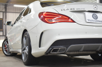 AMG CLAクラス CLA45 4ﾏﾁｯｸ ﾚｰﾀﾞｰｾｰﾌﾃｨP 高出力ｴﾝｼﾞﾝ360馬力 ﾊﾟﾉﾗﾏｻﾝﾙｰﾌ ﾋｰﾀｰ黒革 ﾃﾞｨｽﾄﾛﾆｯｸﾌﾟﾗｽ ﾌﾞﾗｲﾝﾄﾞｽﾎﾟｯﾄ AMGｴｱﾛ18AW 地ﾃﾞｼﾞ ﾊﾞｯｸｶﾒﾗ ﾊﾟｰｸﾄﾛﾆｯｸ 2年保証