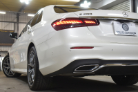 メルセデスベンツ Eクラス E200 ｽﾎﾟｰﾂ ｴｸｽｸﾙｰｼﾌﾞAMGﾗｲﾝｲﾝﾃﾘｱP ﾚｰﾀﾞｰｾｰﾌﾃｨP 後期型 MEｺﾈｸﾄ 燃費13.1KM 全席ﾋｰﾀｰ黒革 ﾃﾞｨｽﾄﾛ BSM Lﾁｪﾝｼﾞ AMGｴｱﾛ19AW ｷｰﾚｽGO ﾊﾟｰｸﾄﾛ HUD ﾌﾞﾙﾒS ﾏﾙﾁｶﾗｰｱﾝﾋﾞｴﾝﾄ 対話式ﾅﾋﾞ 360ｶﾒﾗ 2年保証