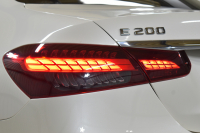 メルセデスベンツ Eクラス E200 ｽﾎﾟｰﾂ ｴｸｽｸﾙｰｼﾌﾞAMGﾗｲﾝｲﾝﾃﾘｱP ﾚｰﾀﾞｰｾｰﾌﾃｨP 後期型 MEｺﾈｸﾄ 燃費13.1KM 全席ﾋｰﾀｰ黒革 ﾃﾞｨｽﾄﾛ BSM Lﾁｪﾝｼﾞ AMGｴｱﾛ19AW ｷｰﾚｽGO ﾊﾟｰｸﾄﾛ HUD ﾌﾞﾙﾒS ﾏﾙﾁｶﾗｰｱﾝﾋﾞｴﾝﾄ 対話式ﾅﾋﾞ 360ｶﾒﾗ 2年保証