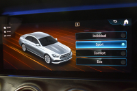 メルセデスベンツ Eクラス E200 ｽﾎﾟｰﾂ ｴｸｽｸﾙｰｼﾌﾞAMGﾗｲﾝｲﾝﾃﾘｱP ﾚｰﾀﾞｰｾｰﾌﾃｨP 後期型 MEｺﾈｸﾄ 燃費13.1KM 全席ﾋｰﾀｰ黒革 ﾃﾞｨｽﾄﾛ BSM Lﾁｪﾝｼﾞ AMGｴｱﾛ19AW ｷｰﾚｽGO ﾊﾟｰｸﾄﾛ HUD ﾌﾞﾙﾒS ﾏﾙﾁｶﾗｰｱﾝﾋﾞｴﾝﾄ 対話式ﾅﾋﾞ 360ｶﾒﾗ 2年保証