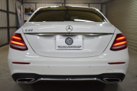 メルセデスベンツ Eクラス E220d AVG ｽﾎﾟｰﾂ ｴｸｽｸﾙｰｼﾌﾞ ﾚｰﾀﾞｰｾｰﾌﾃｨP ﾃﾞｨｰｾﾞﾙ燃費21.0 MEｺﾈｸﾄ ﾊﾟﾉﾗﾏｻﾝﾙｰﾌ 全席ﾋｰﾀｰ黒革 ﾃﾞｨｽﾄﾛ BSM Lﾁｪﾝｼﾞ AMGｴｱﾛ19AW ｷｰﾚｽGO ﾊﾟｰｸﾄﾛ 電動ﾄﾗﾝｸ ﾌﾞﾙﾒｽﾀｰ HUD 地ﾃﾞｼﾞﾅﾋﾞ 360ｶﾒﾗ 2年保証