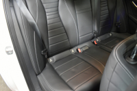 メルセデスベンツ Eクラス E220d AVG ｽﾎﾟｰﾂ ｴｸｽｸﾙｰｼﾌﾞ ﾚｰﾀﾞｰｾｰﾌﾃｨP ﾃﾞｨｰｾﾞﾙ燃費21.0 MEｺﾈｸﾄ ﾊﾟﾉﾗﾏｻﾝﾙｰﾌ 全席ﾋｰﾀｰ黒革 ﾃﾞｨｽﾄﾛ BSM Lﾁｪﾝｼﾞ AMGｴｱﾛ19AW ｷｰﾚｽGO ﾊﾟｰｸﾄﾛ 電動ﾄﾗﾝｸ ﾌﾞﾙﾒｽﾀｰ HUD 地ﾃﾞｼﾞﾅﾋﾞ 360ｶﾒﾗ 2年保証