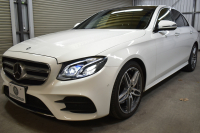メルセデスベンツ Eクラス E220d AVG ｽﾎﾟｰﾂ ｴｸｽｸﾙｰｼﾌﾞ ﾚｰﾀﾞｰｾｰﾌﾃｨP ﾃﾞｨｰｾﾞﾙ燃費21.0 MEｺﾈｸﾄ ﾊﾟﾉﾗﾏｻﾝﾙｰﾌ 全席ﾋｰﾀｰ黒革 ﾃﾞｨｽﾄﾛ BSM Lﾁｪﾝｼﾞ AMGｴｱﾛ19AW ｷｰﾚｽGO ﾊﾟｰｸﾄﾛ 電動ﾄﾗﾝｸ ﾌﾞﾙﾒｽﾀｰ HUD 地ﾃﾞｼﾞﾅﾋﾞ 360ｶﾒﾗ 2年保証