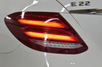 メルセデスベンツ Eクラス E220d AVG ｽﾎﾟｰﾂ ｴｸｽｸﾙｰｼﾌﾞ ﾚｰﾀﾞｰｾｰﾌﾃｨP ﾃﾞｨｰｾﾞﾙ燃費21.0 MEｺﾈｸﾄ ﾊﾟﾉﾗﾏｻﾝﾙｰﾌ 全席ﾋｰﾀｰ黒革 ﾃﾞｨｽﾄﾛ BSM Lﾁｪﾝｼﾞ AMGｴｱﾛ19AW ｷｰﾚｽGO ﾊﾟｰｸﾄﾛ 電動ﾄﾗﾝｸ ﾌﾞﾙﾒｽﾀｰ HUD 地ﾃﾞｼﾞﾅﾋﾞ 360ｶﾒﾗ 2年保証