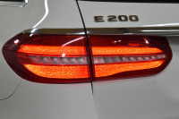 メルセデスベンツ Eクラス E200ﾜｺﾞﾝ AVG ｽﾎﾟｰﾂ 本革仕様 ﾚｰﾀﾞｰSP  9速AT 全席ﾋｰﾀｰ黒革 ﾃﾞｨｽﾄﾛ Bｽﾎﾟｯﾄ Lﾁｪﾝｼﾞ AMGｴｱﾛ19AW ｷｰﾚｽGO PTS ﾌｯﾄｹﾞｰﾄ ﾌﾞﾙﾒｽﾀｰS 地ﾃﾞｼﾞ360ｶﾒﾗ 2年保証