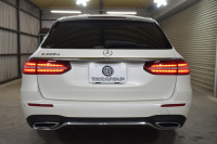 メルセデスベンツ Eクラス E220dﾜｺﾞﾝ ｽﾎﾟｰﾂ ｴｸｽｸﾙｰｼﾌﾞP AMGﾗｲﾝｲﾝﾃﾘｱP ﾚｰﾀﾞｰｾｰﾌﾃｨP 後期型 ﾊﾟﾉﾗﾏｻﾝﾙｰﾌ 全席ﾋｰﾀｰ黒革 ﾌﾞﾙﾒｽﾀｰ HUD ﾃﾞｨｽﾄﾛ BSM Lﾁｪﾝｼﾞ AMGｴｱﾛ19AW MBUXﾅﾋﾞTV 360ｶﾒﾗ ｷｰﾚｽｺﾞｰ  ﾏﾙﾁｶﾗｰｱﾝﾋﾞｴﾝﾄ 2年保証