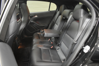 メルセデスベンツ GLA GLA220 4M ﾚｻﾞｰEXC ﾚｰﾀﾞｰSP  後期型 184馬力 4WD 1ｵｰﾅｰ ﾊﾟﾉﾗﾏｻﾝﾙｰﾌ ﾋｰﾀｰ黒革 ﾃﾞｨｽﾄﾛ Bｽﾎﾟｯﾄ 専用18AW&ﾊﾞﾝﾊﾟｰ 駐車支援 ｷｰGO ﾊｰﾏﾝK PTS ﾌｯﾄｹﾞｰﾄ 地ﾃﾞｼﾞBｶﾒﾗ 2年保証