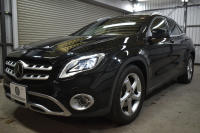 メルセデスベンツ GLA GLA220 4M ﾚｻﾞｰEXC ﾚｰﾀﾞｰSP  後期型 184馬力 4WD 1ｵｰﾅｰ ﾊﾟﾉﾗﾏｻﾝﾙｰﾌ ﾋｰﾀｰ黒革 ﾃﾞｨｽﾄﾛ Bｽﾎﾟｯﾄ 専用18AW&ﾊﾞﾝﾊﾟｰ 駐車支援 ｷｰGO ﾊｰﾏﾝK PTS ﾌｯﾄｹﾞｰﾄ 地ﾃﾞｼﾞBｶﾒﾗ 2年保証