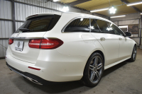 メルセデスベンツ Eクラス E200ﾜｺﾞﾝ AVG BSG搭載 AMGﾗｲﾝ ｴｸｽｸﾙｰｼﾌﾞP ﾚｰﾀﾞｰｾｰﾌﾃｨP ﾊﾟﾉﾗﾏｻﾝﾙｰﾌ 革 AMGｴｱﾛ19AW ﾌﾞﾙﾒｽﾀｰS HUD ｴｱﾊﾞﾗﾝｽP ﾅﾋﾞTV 360ｶﾒﾗ ﾌｯﾄｹﾞｰﾄ ﾃﾞｨｽﾄﾛﾆｯｸ ﾌﾞﾗｲﾝﾄﾞS 2年保証