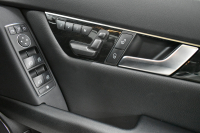 メルセデスベンツ Cクラス C200BE AVG ﾚｰﾀﾞｰｾｰﾌﾃｨP後期型 ﾃﾞｨｽﾄﾛﾆｯｸﾌﾟﾗｽ ﾌﾞﾗｲﾝﾄﾞｽﾎﾟｯﾄ ｷｰﾚｽGo AMGｴｱﾛ ﾊﾟｰｸﾄﾛﾆｯｸ 地デジBｶﾒﾗ 2年保証