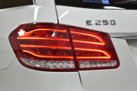 メルセデスベンツ Cクラス C200ﾜｺﾞﾝ AVG AMGﾗｲﾝ ﾚｰﾀﾞｰSP 後期型 ﾃﾞｨｽﾄﾛ Lﾁｪﾝｼﾞ 誤発進 ﾋｰﾀｰ黒革 AMGｴｱﾛ18AW ｷｰﾚｽGo PTS 電動Rｹﾞｰﾄ 地ﾃﾞｼﾞBｶﾒﾗ 2年保証