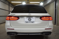 メルセデスベンツ Eクラス E200 ｽﾎﾟｰﾂ BSG搭載 ｴｸｽｸﾙｰｼﾌﾞP AMGﾗｲﾝｲﾝﾃﾘｱP ﾚｰﾀﾞｰｾｰﾌﾃｨP 後期型 ﾊﾟﾉﾗﾏｻﾝﾙｰﾌ 革 ﾌﾞﾙﾒｽﾀｰ HUD ｴｱﾊﾞﾗﾝｽP ﾊﾟﾜｰﾄﾗﾝｸ AMGｴｱﾛ19AW MBUXARﾅﾋﾞTV 360ｶﾒﾗ ﾜｲﾔﾚｽﾁｬｰｼﾞ ﾃﾞｨｽﾄﾛ ﾌﾞﾗｲﾝﾄﾞS ﾚｰﾝｷｰﾌﾟ 2年保証