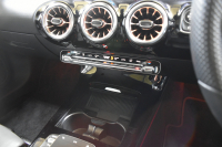 メルセデスベンツ CLAクラス CLA200d ｼｭｰﾃｨﾝｸﾞﾌﾞﾚｰｸ AMGﾗｲﾝP AMGﾚｻﾞｰｴｸｽｸﾙｰｼﾌﾞ ｱﾄﾞﾊﾞﾝｽﾄﾞP ﾚｰﾀﾞｰｾｰﾌﾃｨP 燃費18.2km ﾃﾞｨｰｾﾞﾙTB ﾊﾟﾉﾗﾏｻﾝﾙｰﾌ ﾋｰﾀｰ黒灰革 ﾃﾞｨｽﾄﾛ BSM Lﾁｪﾝｼﾞ AMGｴｱﾛ18AW ｷｰﾚｽGO PTS  HUD 対話式ﾅﾋﾞ 360ｶﾒﾗ 2年保証