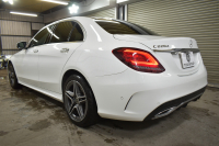 メルセデスベンツ Cクラス C220d AVG AMGﾗｲﾝ ﾚｰﾀﾞｰｾｰﾌﾃｨP 後期型  燃費18.9km  ﾋｰﾀｰ黒革 ﾃﾞｨｽﾄﾛ BSM Lﾁｪﾝｼﾞ 誤発進 AMGｴｱﾛ TWS19AW ｷｰﾚｽGO ﾊﾟｰｸﾄﾛ LEDﾍｯﾄﾞﾗｲﾄ ﾏﾙﾁｱﾝﾋﾞｴﾝﾄ 地ﾃﾞｼﾞﾅﾋﾞBｶﾒﾗ 2年保証