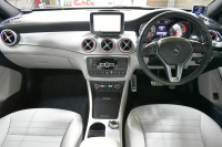 メルセデスベンツ GLA GLA250 4ﾏﾁｯｸ ｵﾌﾛｰﾄﾞ ﾍﾞｰｼｯｸﾊﾟｯｹｰｼﾞﾌﾟﾗｽ ﾚｰﾀﾞｰｾｰﾌﾃｨP  ﾃﾞｨｽﾄﾛﾆｯｸ ﾌﾞﾗｲﾝﾄﾞｽﾎﾟｯﾄ ﾚｰﾝｷｰﾌﾟ ﾋｰﾀｰ半革 ｵｰﾄﾃｰﾙｹﾞｰﾄ ﾅﾋﾞTV ﾊﾞｯｸｶﾒﾗ ｷｾﾉﾝﾍｯﾄﾞﾗｲﾄ ｱﾝﾋﾞｴﾝﾄﾗｲﾄ 2年保証