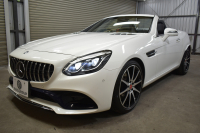 メルセデスベンツ SLCクラス SLC200 ｽﾎﾟｰﾂ ﾚｰﾀﾞｰｾｰﾌﾃｨP ﾀﾞｲﾅﾐｯｸﾊﾝﾄﾞﾘﾝｸﾞP 2.0ﾘｯﾀｰ184馬力 ﾏｼﾞｯｸｽｶｲ ﾋｰﾀｰ&ｴｱｽｶｰﾌ黒革 ﾃﾞｨｽﾄﾛ BSM Lｷｰﾌﾟ AMGｴｱﾛ18AW ｷｰﾚｽGO PTS ﾊｰﾏﾝｶｰﾄﾞﾝS ﾏﾙﾁｶﾗｰｱﾝﾋﾞｴﾝﾄ LEDﾍｯﾄﾞﾗｲﾄ地ﾃﾞｼﾞﾅﾋﾞ Bｶﾒﾗ 2年保証