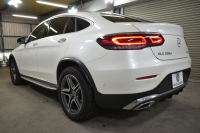 メルセデスベンツ GLCクーペ GLC220d 4ﾏﾁｯｸ ｸｰﾍﾟ AMGﾗｲﾝ ﾚｻﾞｰｴｸｽｸﾙｰｼﾌﾞ ﾚｰﾀﾞｰｾｰﾌﾃｨP 後期型 ｻﾝﾙｰﾌ 全席ﾋｰﾀｰ&ｸｰﾗｰ黒革 ﾃﾞｨｽﾄﾛﾆｯｸﾌﾟﾗｽ ﾌﾞﾗｲﾝﾄﾞｽﾎﾟｯﾄ ﾚｰﾝｷｰﾌﾟ AMGｴｱﾛ19AW ｷｰGO PTS ﾌｯﾄｹﾞｰﾄ HUD ﾌﾞﾙﾒｽﾀｰS 地ﾃﾞｼﾞﾅﾋﾞ 360ｶﾒﾗ 2年保証