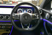 メルセデスベンツ Eクラス E200 AVGｽﾎﾟｰﾂ ﾚｻﾞｰｴｸｽｸﾙｰｼﾌﾞP ﾚｰﾀﾞｰｾｰﾌﾃｨP 1ｵｰﾅｰ ﾊﾟﾉﾗﾏｻﾝﾙｰﾌ 革 ﾌﾞﾙﾒｽﾀｰｻｳﾝﾄﾞ ｴｱﾊﾞﾗﾝｽP ｵｰﾄﾄﾗﾝｸ AMGｴｱﾛ19AW ﾃﾞｨｽﾄﾛﾆｯｸ ﾌﾞﾗｲﾝﾄﾞｽﾎﾟｯﾄ ﾚｰﾝｷｰﾌﾟ ﾅﾋﾞTV 360ｶﾒﾗ ｷｰﾚｽｺﾞｰ 2年保証