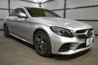 メルセデスベンツ Cクラス C200 ﾛｰﾚｳｽED ｽﾎﾟｰﾂﾌﾟﾗｽP ﾚｰﾀﾞｰｾｰﾌﾃｨP 後期 革 ﾍｯﾄﾞｱｯﾌﾟD 液晶ﾒｰﾀｰ ﾌｯﾄﾄﾗﾝｸ ﾜｲﾔﾚｽﾁｬｰｼﾞ ｴｱｻｽ AMGｴｱﾛ18AW ﾃﾞｨｽﾄﾛﾆｯｸ ﾌﾞﾗｲﾝﾄﾞｽﾎﾟｯﾄ ﾚｰﾝｷｰﾌﾟ ﾅﾋﾞTV ﾊﾞｯｸｶﾒﾗ ｷｰﾚｽｺﾞｰ 2年保証