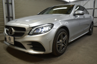 メルセデスベンツ Cクラス C200 ﾛｰﾚｳｽED ｽﾎﾟｰﾂﾌﾟﾗｽP ﾚｰﾀﾞｰｾｰﾌﾃｨP 後期 革 ﾍｯﾄﾞｱｯﾌﾟD 液晶ﾒｰﾀｰ ﾌｯﾄﾄﾗﾝｸ ﾜｲﾔﾚｽﾁｬｰｼﾞ ｴｱｻｽ AMGｴｱﾛ18AW ﾃﾞｨｽﾄﾛﾆｯｸ ﾌﾞﾗｲﾝﾄﾞｽﾎﾟｯﾄ ﾚｰﾝｷｰﾌﾟ ﾅﾋﾞTV ﾊﾞｯｸｶﾒﾗ ｷｰﾚｽｺﾞｰ 2年保証