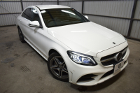 メルセデスベンツ Cクラス C220d ﾛｰﾚｳｽED ｽﾎﾟｰﾂﾌﾟﾗｽP ﾚｰﾀﾞｰｾｰﾌﾃｨP 後期 ﾋｰﾀｰ革 HUD ﾊﾞｯｸｶﾒﾗ 液晶ﾒｰﾀｰ ﾌｯﾄｹﾞｰﾄ ﾜｲﾔﾚｽC AMGｴｱﾛ18AW ﾃﾞｨｽﾄﾛ ﾌﾞﾗｲﾝﾄﾞS ﾅﾋﾞTV ｷｰﾚｽｺﾞｰ 2年保証