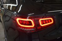 メルセデスベンツ GLC GLC220d 4ﾏﾁｯｸ  AMGﾗｲﾝ ﾚｻﾞｰｴｸｽｸﾙｰｼﾌﾞ ﾚｰﾀﾞｰｾｰﾌﾃｨP 後期型 1ｵｰﾅｰ車両 ｻﾝﾙｰﾌ 全席ﾋｰﾀｰ赤黒革 ﾃﾞｨｽﾄﾛﾆｯｸﾌﾟﾗｽ ﾌﾞﾗｲﾝﾄﾞｽﾎﾟｯﾄ ﾚｰﾝｷｰﾌﾟ AMGｴｱﾛ19AW ｷｰGO PTS ﾌｯﾄｹﾞｰﾄ HUD ﾌﾞﾙﾒｽﾀｰS 地ﾃﾞｼﾞﾅﾋﾞ 360ｶﾒﾗ 2年保証