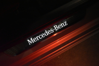 メルセデスベンツ Eクラス E350e AVG ｽﾎﾟｰﾂ ｴｸｽｸﾙｰｼﾌﾞP ﾚｰﾀﾞｰｾｰﾌﾃｨP PHV  ﾊﾟﾉﾗﾏｻﾝﾙｰﾌ ﾌﾞﾙﾒｽﾀｰS 全席ﾋｰﾀｰ黒革 ﾃﾞｨｽﾄﾛ ﾚｰﾝﾁｪﾝｼﾞ ﾌﾞﾗｲﾝﾄﾞｽﾎﾟｯﾄ AMGｴｱﾛ19AW ｷｰGO PTS ﾌｯﾄｹﾞｰﾄ 地デジ360ｶﾒ 2年保証