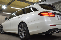 メルセデスベンツ Eクラス E200ﾜｺﾞﾝ AVG AMGﾗｲﾝ ｴｸｽｸﾙｰｼﾌﾞP ﾚｰﾀﾞｰｾｰﾌﾃｨP 革 AMGｴｱﾛ19AW ﾌﾞﾙﾒｽﾀｰS HUD ｴｱﾊﾞﾗﾝｽP ﾅﾋﾞTV 360ｶﾒﾗ ﾌｯﾄｹﾞｰﾄ ﾃﾞｨｽﾄﾛﾆｯｸ ﾌﾞﾗｲﾝﾄﾞS 2年保証