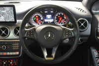 メルセデスベンツ GLA GLA220 4M ﾚｻﾞｰEXC ﾚｰﾀﾞｰSP  後期型 184馬力 4WD  ﾊﾟﾉﾗﾏｻﾝﾙｰﾌ ﾋｰﾀｰ黒革 ﾃﾞｨｽﾄﾛ Bｽﾎﾟｯﾄ 専用18AW&ﾊﾞﾝﾊﾟｰ 駐車支援 ｷｰGO ﾊｰﾏﾝK PTS ﾌｯﾄｹﾞｰﾄ 地ﾃﾞｼﾞBｶﾒﾗ 2年保証