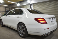 メルセデスベンツ Eクラス E450 4ﾏﾁｯｸ EXCLUSIVE ｴｸｽｸﾙｰｼﾌﾞP ﾚｰﾀﾞｰｾｰﾌﾃｨP 367馬力 V6 4WD ﾊﾟﾉﾗﾏｻﾝﾙｰﾌ ﾋｰﾀｰｸｰﾗｰ黒革 ﾌﾞﾙﾒｽﾀｰS ﾃﾞｨｽﾄﾛ BSM Lﾁｪﾝｼﾞ ｷｰﾚｽGO PTS ﾌｯﾄﾄﾗﾝｸ 地ﾃﾞｼﾞﾅﾋﾞ 360ｶﾒﾗ 2年保証