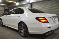 メルセデスベンツ Eクラス E220d AVG ｽﾎﾟｰﾂ ﾚｻﾞｰｴｸｽｸﾙｰｼﾌﾞ ﾚｰﾀﾞｰｾｰﾌﾃｨP 中期型 ﾃﾞｨｰｾﾞﾙ燃費21.0 ﾊﾟﾉﾗﾏｻﾝﾙｰﾌ 全席ﾋｰﾀｰ黒革 ﾌﾞﾙﾒｽﾀｰ HUD ﾃﾞｨｽﾄﾛ BSM Lﾁｪﾝｼﾞ AMGｴｱﾛ19AW ｷｰﾚｽGO ﾊﾟｰｸﾄﾛ 電動ﾄﾗﾝｸ 地ﾃﾞｼﾞﾅﾋﾞ 360ｶﾒﾗ 2年保証