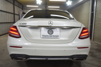 メルセデスベンツ Eクラス E200 AVGｽﾎﾟｰﾂ ﾚｻﾞｰｴｸｽｸﾙｰｼﾌﾞ ﾚｰﾀﾞｰｾｰﾌﾃｨP ﾊﾟﾉﾗﾏｻﾝﾙｰﾌ ﾋｰﾀｰ革 ﾌﾞﾙﾒｽﾀｰｻｳﾝﾄﾞ ｴｱﾊﾞﾗﾝｽP AMGｴｱﾛ19AW ﾃﾞｨｽﾄﾛﾆｯｸ ﾌﾞﾗｲﾝﾄﾞｽﾎﾟｯﾄ ﾚｰﾝｷｰﾌﾟ ﾅﾋﾞTV 360ｶﾒﾗ ｷｰﾚｽｺﾞｰ 2年保証