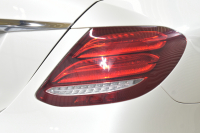 メルセデスベンツ Eクラス E200 AVGｽﾎﾟｰﾂ ﾚｻﾞｰｴｸｽｸﾙｰｼﾌﾞ ﾚｰﾀﾞｰｾｰﾌﾃｨP ﾊﾟﾉﾗﾏｻﾝﾙｰﾌ ﾋｰﾀｰ革 ﾌﾞﾙﾒｽﾀｰｻｳﾝﾄﾞ ｴｱﾊﾞﾗﾝｽP AMGｴｱﾛ19AW ﾃﾞｨｽﾄﾛﾆｯｸ ﾌﾞﾗｲﾝﾄﾞｽﾎﾟｯﾄ ﾚｰﾝｷｰﾌﾟ ﾅﾋﾞTV 360ｶﾒﾗ ｷｰﾚｽｺﾞｰ 2年保証