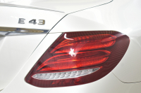 AMG Eクラス E43 4M ﾚｰﾀﾞｰｾｰﾌﾃｨP ﾃﾞｨｽﾄﾛﾆｯｸ ﾌﾞﾗｲﾝﾄﾞｽﾎﾟｯﾄ ﾚｰﾝﾁｪﾝｼﾞA ﾌﾞﾙﾒｽﾀｰS ﾐｰｺﾈｸﾄ 9速AT 401馬力 全席ﾋｰﾀｰ革  AMGｴｱﾛ20AW 地ﾃﾞｼﾞ360ｶﾒﾗ 2年保証