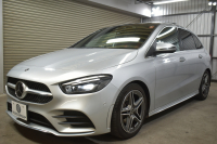 メルセデスベンツ Bクラス B200d AMGﾗｲﾝ AMGﾚｻﾞｰｴｸｽｸﾙｰｼﾌﾞP ｱﾄﾞﾊﾞﾝｽﾄﾞP ﾅﾋﾞｹﾞｰｼｮﾝP ﾚｰﾀﾞｰｾｰﾌﾃｨP ﾊﾟﾉﾗﾏｻﾝﾙｰﾌ 革 HUD 360ｶﾒﾗ ｱﾄﾞﾊﾞﾝｽﾄﾞｻｳﾝﾄﾞ AMGｴｱﾛ18AW ﾃﾞｨｽﾄﾛ ﾌﾞﾗｲﾝﾄﾞS ﾚｰﾝｷｰﾌﾟ MBUXﾅﾋﾞTV ﾌｯﾄｹﾞｰﾄ 2年保証