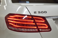 メルセデスベンツ Eクラス E300 ｱﾊﾞﾝｷﾞｬﾙﾄﾞ AMGｽﾎﾟｰﾂP ﾚｰﾀﾞｰｾｰﾌﾃｨP  直噴V6Eg 252馬力 全席ﾋｰﾀｰ黒革 ﾃﾞｨｽﾄﾛﾆｯｸﾌﾟﾗｽ ﾌﾞﾗｲﾝﾄﾞｽﾎﾟｯﾄ ﾚｰﾝｷｰﾌﾟ ｷｰﾚｽGo 地ﾃﾞｼﾞ360ｶﾒﾗ 2年保証