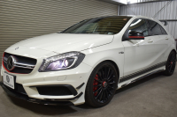 AMG Aクラス A45AMG 4ﾏﾁｯｸ ｴﾃﾞｨｼｮﾝ1 400台限定 ｾｰﾌﾃｨP 360馬力 ﾋｰﾀｰ黒革 AMGﾊﾟﾌｫｰﾏﾝｽｼｰﾄ&ｽﾃｱﾘﾝｸﾞﾃﾞｨｽﾄﾛ 専用ｴｱﾛ 専用ｲﾝﾃﾘｱ AMG19AW 赤ｷｬﾘﾊﾟｰ ﾌﾞﾗｲﾝﾄﾞｽﾎﾟｯﾄ CPA+ 地デジHDDﾅﾋﾞBｶﾒﾗ 2年保証