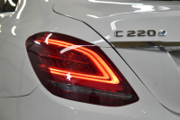 メルセデスベンツ Cクラス C220d AVG AMGﾗｲﾝ ﾚｰﾀﾞｰｾｰﾌﾃｨP 後期型  燃費18.9km  ﾋｰﾀｰ黒革 ﾃﾞｨｽﾄﾛ BSM Lﾁｪﾝｼﾞ 誤発進 AMGｴｱﾛ18AW  ｷｰﾚｽGO ﾊﾟｰｸﾄﾛ LEDﾍｯﾄﾞﾗｲﾄ ﾏﾙﾁｱﾝﾋﾞｴﾝﾄ 地ﾃﾞｼﾞﾅﾋﾞBｶﾒﾗ 2年保証