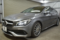 メルセデスベンツ CLAクラス CLA180ｼｭｰﾃｨﾝｸﾞB AMGｽﾀｲﾙ ﾚｰﾀﾞｰｾｰﾌﾃｨP 後期型  ﾊﾟﾉﾗﾏｻﾝﾙｰﾌ ﾋｰﾀｰ革 ｷｰﾚｽGo ﾃﾞｨｽﾄﾛ Bｽﾎﾟｯﾄ AMGｴｱﾛ18AW LEDﾍｯﾄﾞ PTS 地ﾃﾞｼﾞBｶﾒﾗ 2年保証