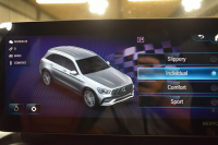 AMG GLC GLC43 4MATIC  ｴｸｽｸﾙｰｼﾌﾞ ﾚｰﾀﾞｰｾｰﾌﾃｨP 後期型  390馬力V6 ﾊﾟﾉﾗﾏｻﾝﾙｰﾌ MBUXｼｽﾃﾑ ﾋｰﾀｰ赤黒革 ﾃﾞｨｽﾄﾛ BSM Lﾁｪﾝｼﾞ AMGｴｱﾛ20AW ｷｰﾚｽGO PTS  HUD  対話式ﾅﾋﾞTV 360ｶﾒ 2年保証