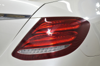 メルセデスベンツ Eクラス E200 AVGｽﾎﾟｰﾂ ﾚｻﾞｰｴｸｽｸﾙｰｼﾌﾞ ﾚｰﾀﾞｰｾｰﾌﾃｨP ﾊﾟﾉﾗﾏｻﾝﾙｰﾌ ﾋｰﾀｰ革 ﾌﾞﾙﾒｽﾀｰｻｳﾝﾄﾞ ｴｱﾊﾞﾗﾝｽP HUD AMGｴｱﾛ19AW ﾃﾞｨｽﾄﾛﾆｯｸ ﾌﾞﾗｲﾝﾄﾞｽﾎﾟｯﾄ ﾚｰﾝｷｰﾌﾟ ﾅﾋﾞTV 360ｶﾒﾗ ｷｰﾚｽｺﾞｰ 2年保証