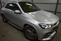 メルセデスベンツ GLE GLE450 4ﾏﾁｯｸ ｽﾎﾟｰﾂ ﾚｻﾞｰｴｸｽｸﾙｰｼﾌﾞ ﾚｰﾀﾞｰｾｰﾌﾃｨP ﾊﾟﾉﾗﾏｻﾝﾙｰﾌ ﾋｰﾀｰ&ｸｰﾗｰ黒革 ﾌﾞﾙﾒｽﾀｰS 367馬力 MEｺﾈｸﾄ  ﾃﾞｨｽﾄﾛ BSM Lﾁｪﾝｼﾞ AMGｴｱﾛ20AW ｷｰﾚｽGO ﾊﾟｰｸﾄﾛ HUD ﾌｯﾄｹﾞｰﾄ  MBUXﾅﾋﾞTV 360ｶﾒﾗ 2年保証