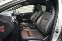 メルセデスベンツ GLA GLA220 4M ﾚｻﾞｰEXC ﾚｰﾀﾞｰSP  後期型 184馬力 4WD  ﾊﾟﾉﾗﾏｻﾝﾙｰﾌ ﾋｰﾀｰ黒革 ﾃﾞｨｽﾄﾛ Bｽﾎﾟｯﾄ 専用18AW&ﾊﾞﾝﾊﾟｰ 駐車支援 ｷｰGO ﾊｰﾏﾝK PTS ﾌｯﾄｹﾞｰﾄ 地ﾃﾞｼﾞBｶﾒﾗ 2年保証