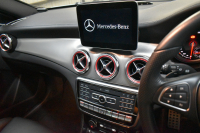 メルセデスベンツ GLA GLA220 4M ﾚｻﾞｰEXC ﾚｰﾀﾞｰSP  後期型 184馬力 4WD  ﾊﾟﾉﾗﾏｻﾝﾙｰﾌ ﾋｰﾀｰ黒革 ﾃﾞｨｽﾄﾛ Bｽﾎﾟｯﾄ 専用18AW&ﾊﾞﾝﾊﾟｰ 駐車支援 ｷｰGO ﾊｰﾏﾝK PTS ﾌｯﾄｹﾞｰﾄ 地ﾃﾞｼﾞBｶﾒﾗ 2年保証