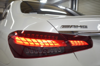 AMG Eクラス E53 4ﾏﾁｯｸ+ ｴｸｽｸﾙｰｼﾌﾞ ﾚｰﾀﾞｰｾｰﾌﾃｨP 後期型 3.0ﾘｯﾀｰ/435馬力 4WD ﾊﾟﾉﾗﾏｻﾝﾙｰﾌ ﾋｰﾀｰｸｰﾗｰ黒革 ﾃﾞｨｽﾄﾛ BSM Lﾁｪﾝｼﾞ AMGｴｱﾛ20AW ｷｰﾚｽGO PTS ﾌﾞﾙﾒｽﾀｰ HUD 電動ﾄﾗﾝｸ LEDﾍｯﾄﾞﾗｲﾄ 地ﾃﾞｼﾞﾅﾋﾞ 360ｶﾒﾗ 2年保証
